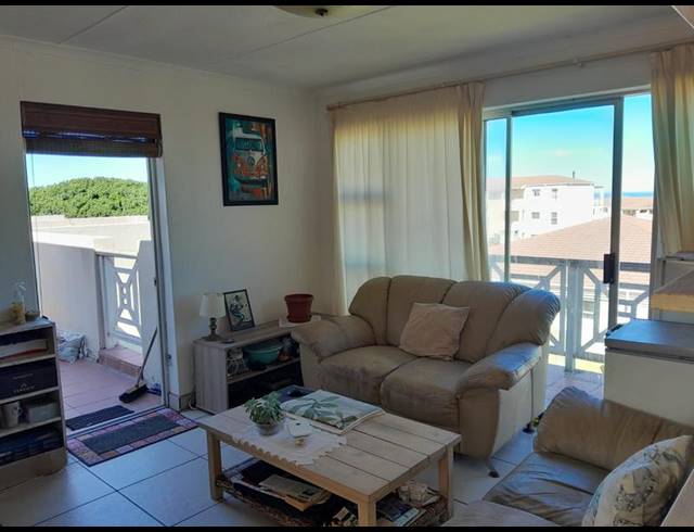 2 BEDROOM APARTMENT FOR SALE IN HERMANUS BEACH CLUB
